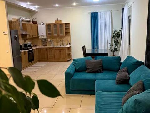 будинок за адресою Янтарна вул., 1