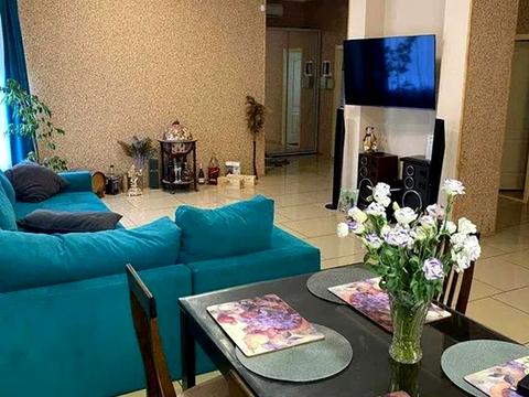 будинок за адресою Янтарна вул., 1