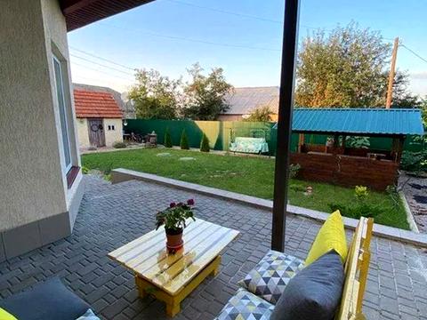 будинок за адресою Янтарна вул., 1