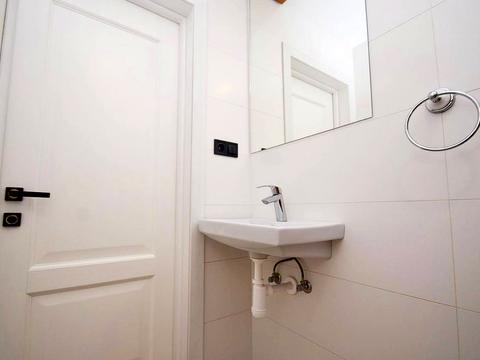 квартира за адресою Рєпіна вул., (Будинок)