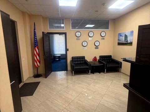 коммерческая по адресу Михаила Грушевского ул., 9б