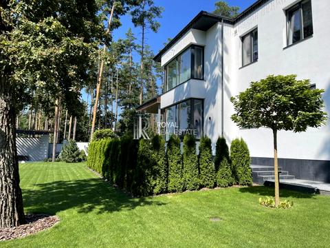 будинок за адресою Салютна