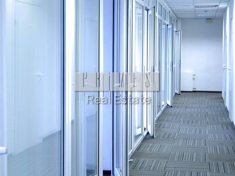 коммерческая по адресу Героїв Космосу ул., 4