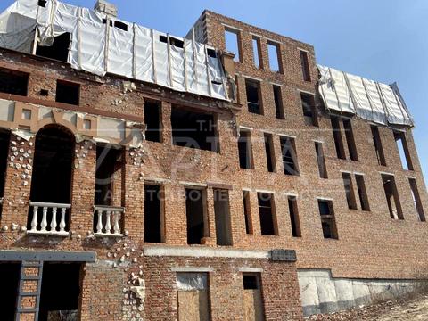 комерційна за адресою Ломаківська вул. (Мічуріна), 15-17