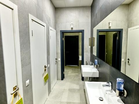 комерційна за адресою Сім'ї Прахових вул. (Гайдара), 54