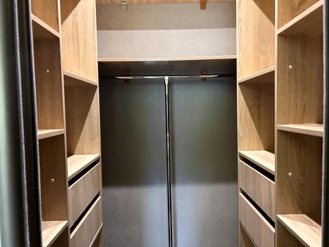 квартира за адресою Виговського вул. (Суворова), 1-Т