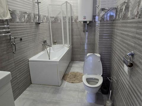 будинок за адресою Київська