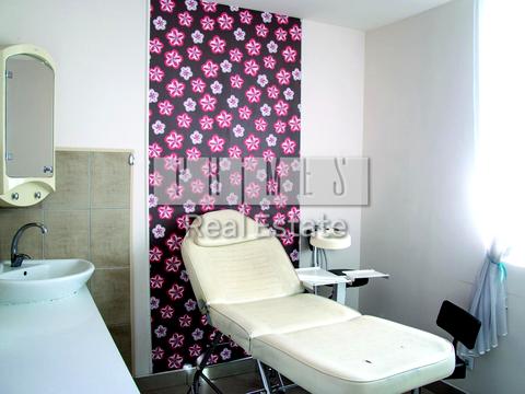 коммерческая по адресу Героїв Космосу ул., 4