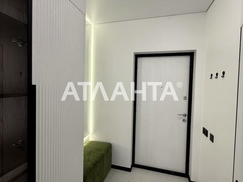 квартира за адресою Літературна вул., 13