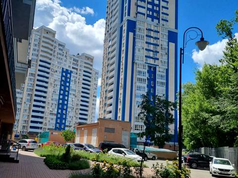 квартира за адресою Авіаконструктора Ігоря Сікорського вул. (Танкова), 1-А