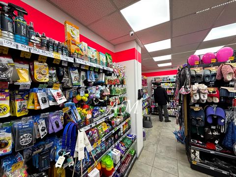 комерційна за адресою Червоної Калини просп. (Володимира Маяковського), 26