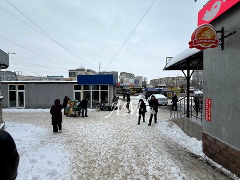 комерційна за адресою Червоної Калини просп. (Володимира Маяковського), 26