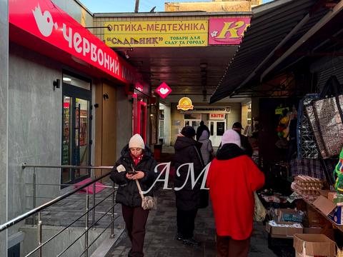 комерційна за адресою Червоної Калини просп. (Володимира Маяковського), 26