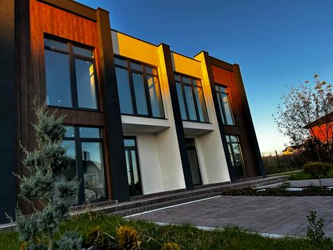 коммерческая по адресу Наталії Забіли, 10