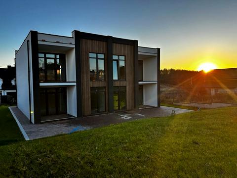 коммерческая по адресу Наталії Забіли, 10