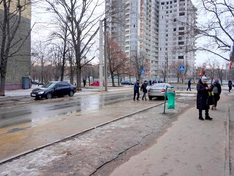 коммерческая по адресу Героев Сталинграда просп., 144