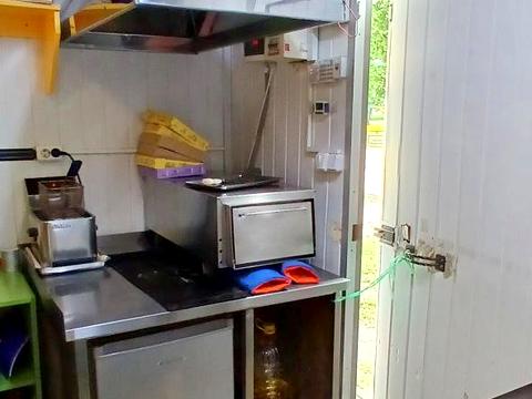 коммерческая по адресу Героев Сталинграда просп., 144