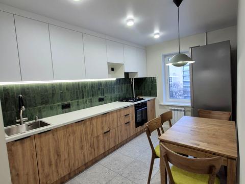 квартира за адресою Автозаводська вул., 5