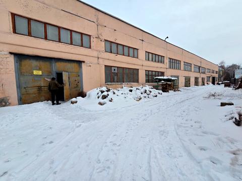 комерційна за адресою Фанерна вул., 1