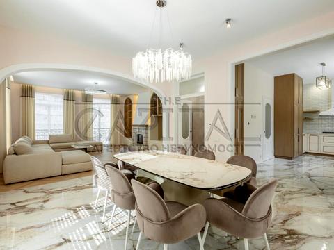 будинок за адресою Павла Загребельного вул. (Миколи Раєвського)