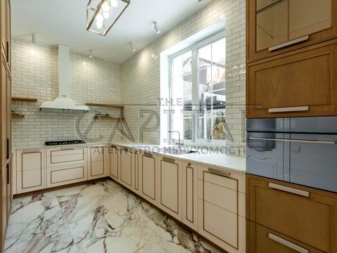 будинок за адресою Павла Загребельного вул. (Миколи Раєвського)