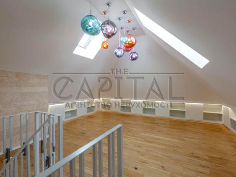 будинок за адресою Павла Загребельного вул. (Миколи Раєвського)