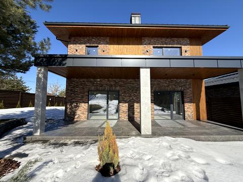 будинок за адресою Центральна вул.