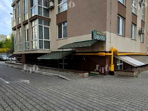 комерційна за адресою Василя Симоненка вул., 117