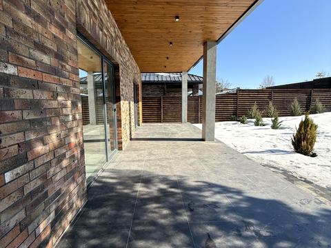 будинок за адресою Центральна вул.