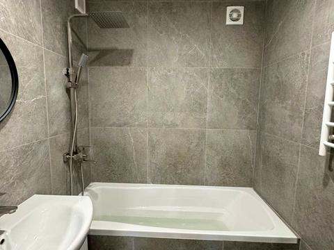 квартира за адресою Ігоря Дорошенка вул. (Ціолковського), 42