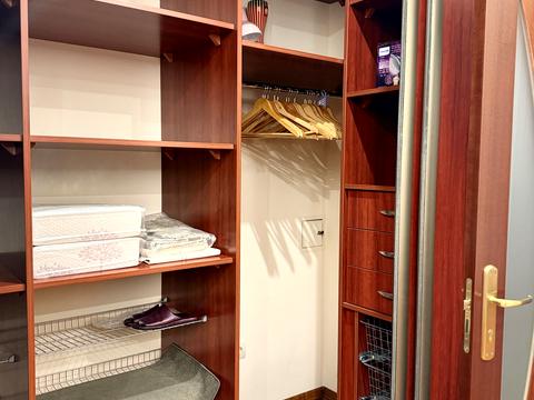 квартира за адресою Сергія Єфремова вул., 75