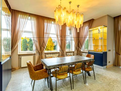 будинок за адресою Світанкова, 10