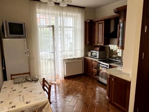 квартира за адресою Сергія Єфремова вул., 75