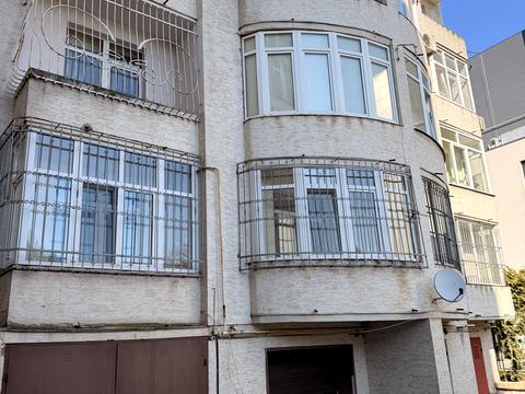 квартира за адресою Сергія Єфремова вул., 75