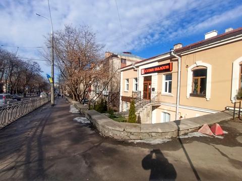 комерційна за адресою Рівне, Соборна, 18