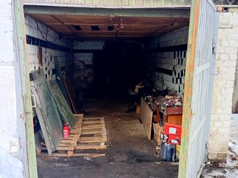 комерційна за адресою Ярослава Мудрого вул., 2