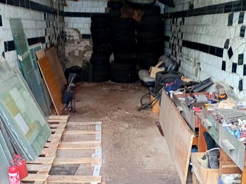 комерційна за адресою Ярослава Мудрого вул., 2