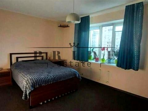 квартира за адресою Лариси Руденко вул., 21