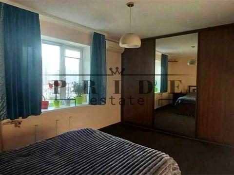 квартира за адресою Лариси Руденко вул., 21