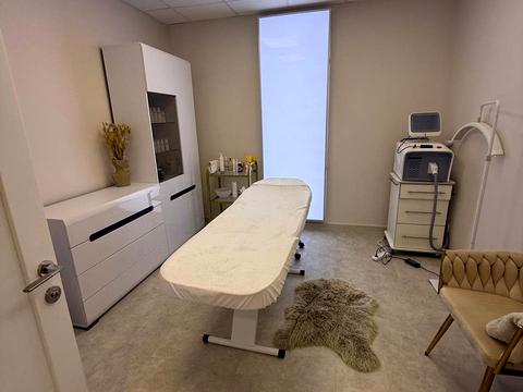 коммерческая по адресу Короленко ул. (Короленка), 10