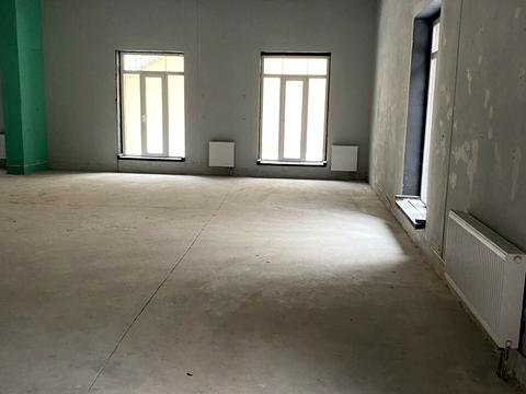 комерційна за адресою Дегтярна вул., 31