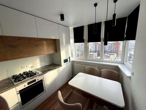 квартира за адресою Злуки просп., 7