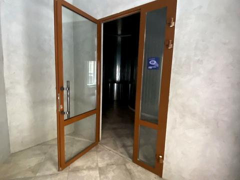 комерційна за адресою Дегтярна вул., 29