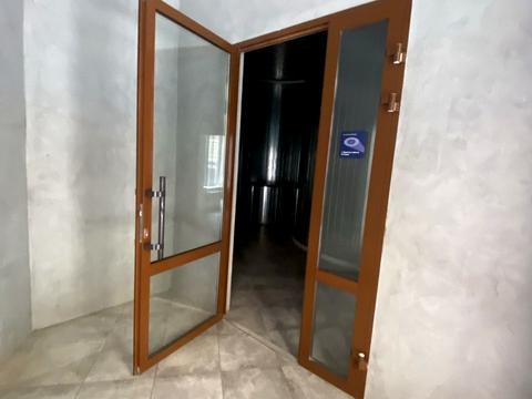 комерційна за адресою Дегтярна вул., 29