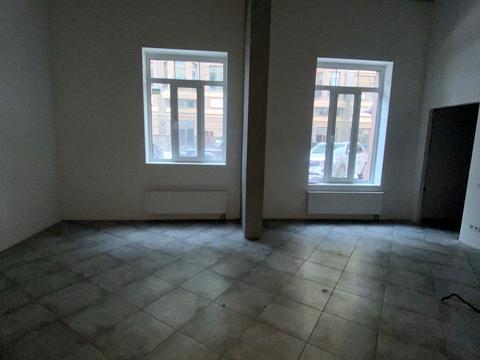 комерційна за адресою Дегтярна вул., 29