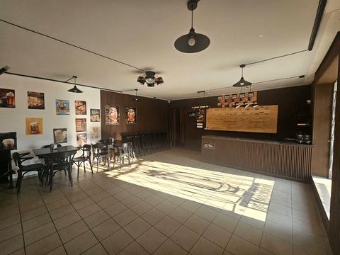 комерційна за адресою Свободи просп., 31