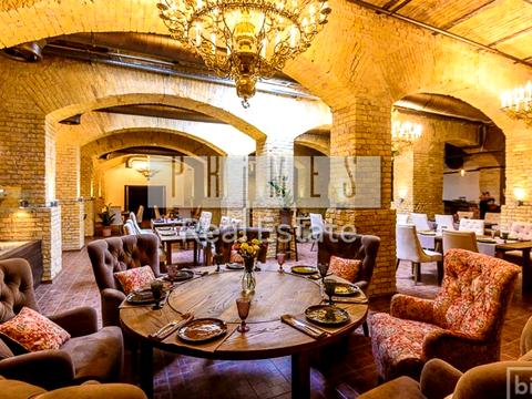 комерційна за адресою Михайла Грушевського вул., 1в