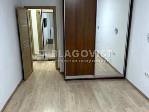 квартира по адресу Олександра Олеся ул., 6-Б