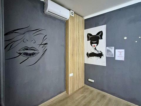 комерційна за адресою Академіка Корольова вул., 74а