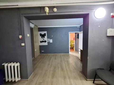 комерційна за адресою Академіка Корольова вул., 74а